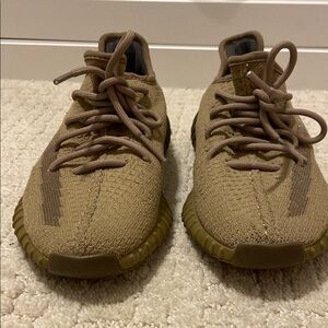 Adidas Yeezy Boosts women/mens 5 1/2
